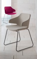 Chaise visiteurs MERAVIGLIA LUXY en tissu pieds luge