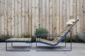 Fauteuil lounge transat PRÉVA, extérieur de jardin en métal acier de couleur et en bois massif