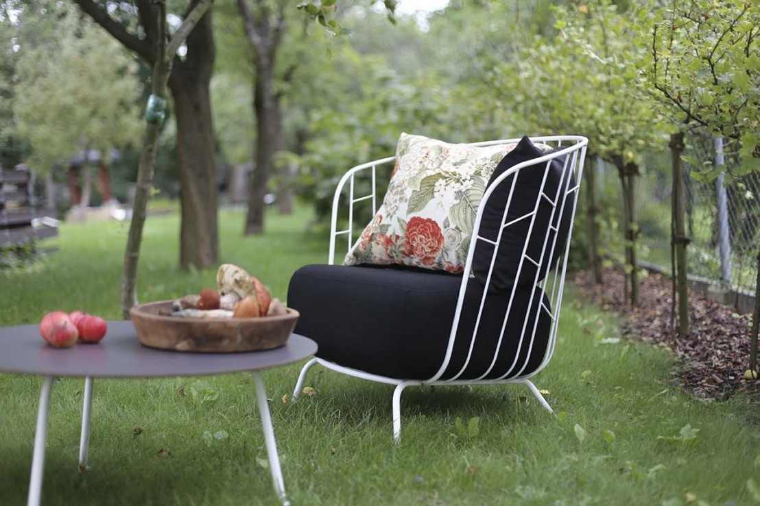 Chaises et petit fauteuils de exterieur e jardin
