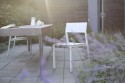 Chaise de jardin CORA en métal aluminium de couleur, assise et dossier en HPL de couleur