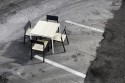 Table CORA carrée 86 cm pour salon de jardin en métal aluminium de couleur et en bois massif