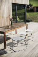 Ensemble de jardin grande table rectangulaire SENA 220 cm en bois massif et 6 tabourets TINA en acier de couleur