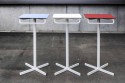 Table de bar extérieur de jardin BISTROT BAR carrée en acier de couleur et plateau HPL de couleur