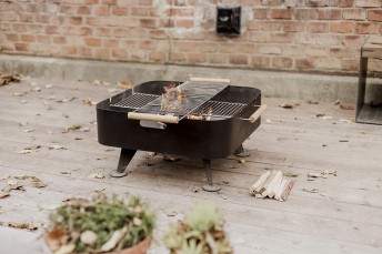 Brasero grill carré BACK TO FIRE pour terrasse, en acier Corten