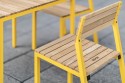 Chaise extérieure de terrasse CORA en métal aluminium de couleur, assise et dossier en d'Ipé ou d'Acacia