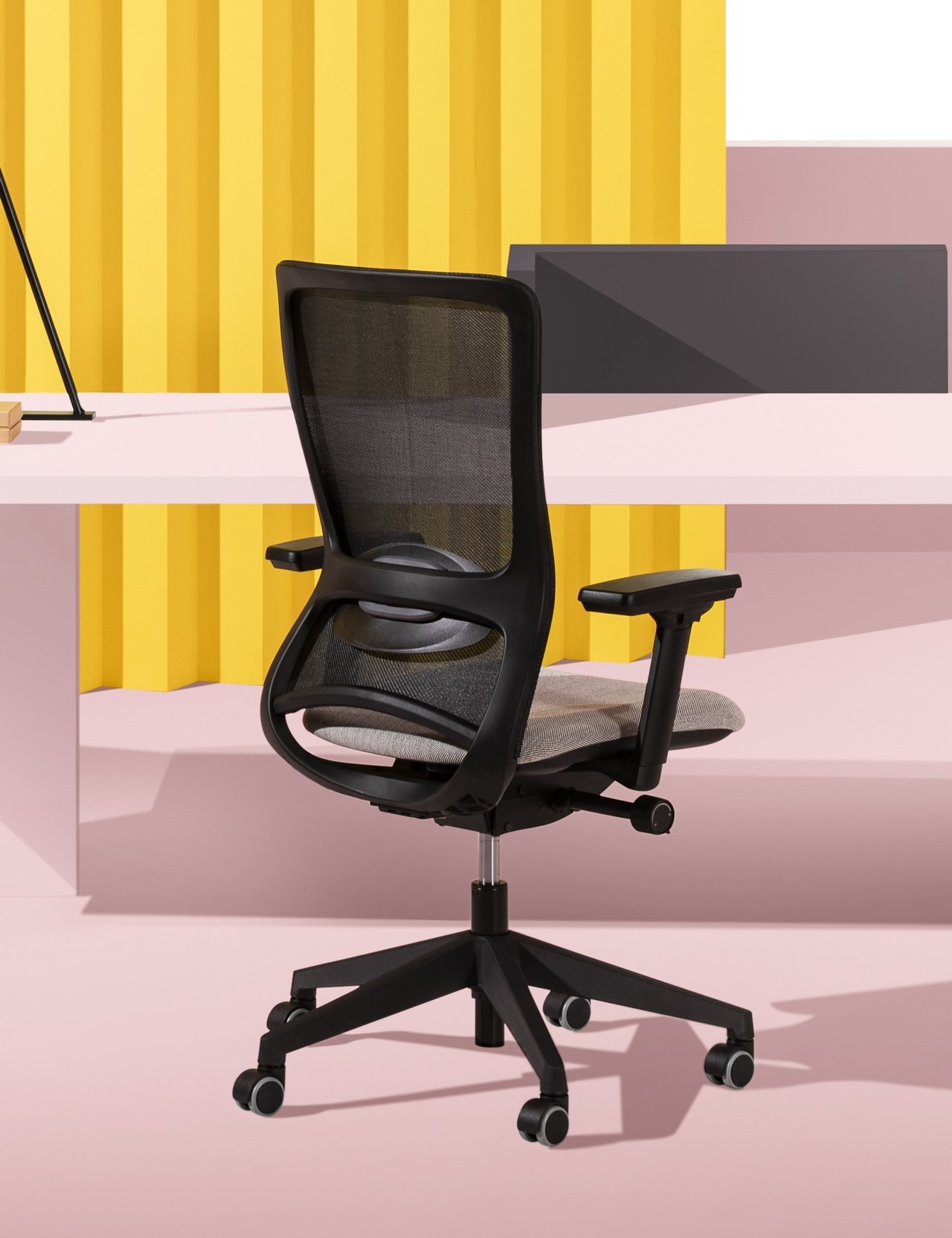 Chaise de bureau ergonomique avec appui-tête, accoudoirs 3D, soutien  lombaire réglables, fauteuil de bureau pour télétravail pivotant à haut  dossier