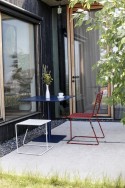 Petite table de jardin BANDOL carrée en métal acier de couleur, plateau perforé galvanisé