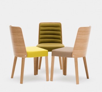 Chaise design NATION1 en bois de chêne ou hêtre tapissée intérieur