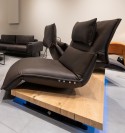 Canapé HYPEnSPACE avec ses deux assises électriques de relaxation pivotantes