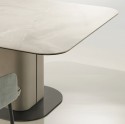 Table carrée ou ronde AVA de repas marbre ou céramique ou verre pied central gainé de cuir
