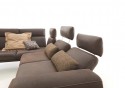 Canapé d’angle design WOODENJOY cuir ou tissu, étagère bois