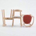 Chaise design en bois minimaliste HORSEWOOD tapissée cuir ou tissu