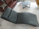 Chaise longue relax en cuir Skin Vintage gris anthracite BODYTOUCH 75 cm de large