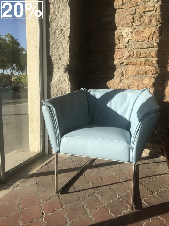 Fauteuil cosy confort HAPPY.SIXTEEN en cuir bleu ciel Burlington