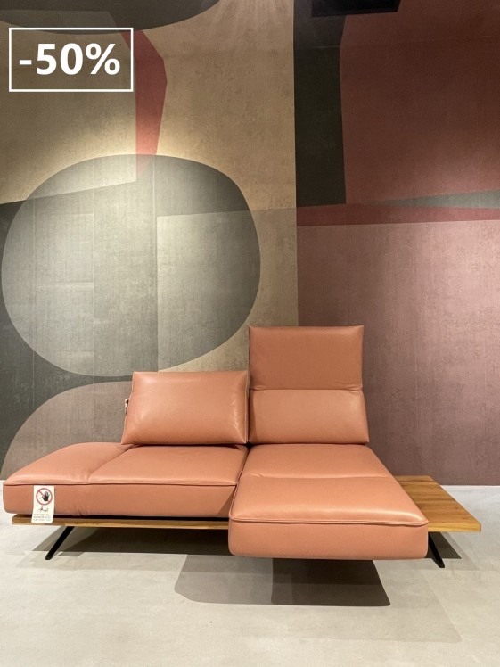 Canapé cuir design chaises longues IDOLATION sur banc bois malve