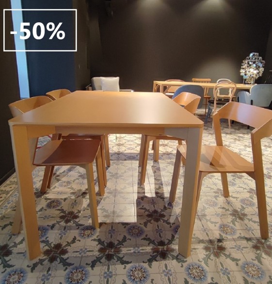 Ensemble table rectangulaire LASU & 4 chaises MERANO en hêtre honey