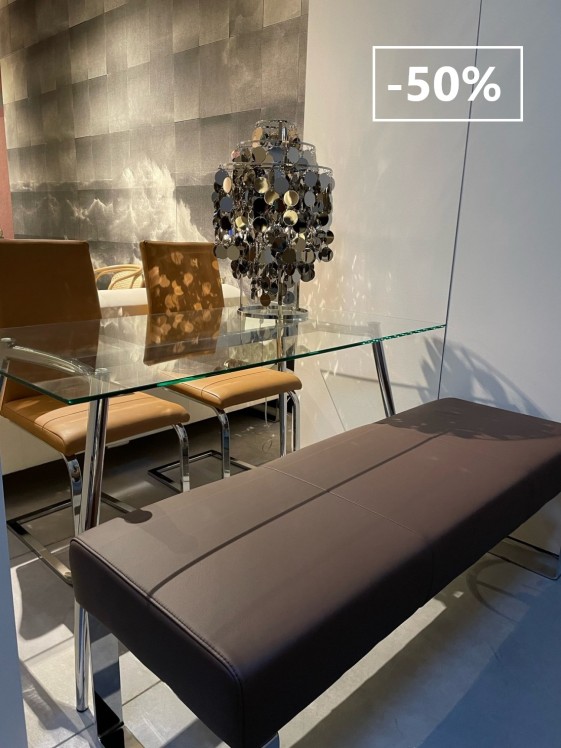 Table en verre + 2 chaises cuir + banc cuir