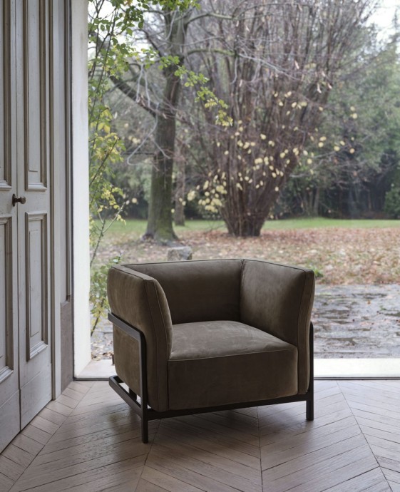BAYMOOD, fauteuil enveloppant tissu ou cuir, structure en bois massif