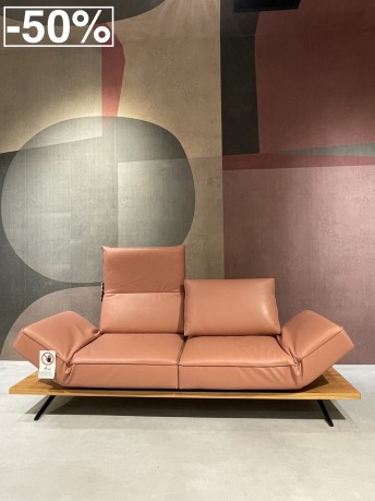 Canapé cuir design chaises longues IDOLATION sur banc bois malve