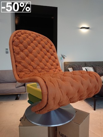 Fauteuil Lounger bas Verner Panton cuir piqué Chesterfield Delux pleine fleur Dunes Cognac