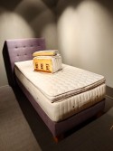 Lit complet 90 x 200 cm 100 % BIO PRESTIGE matelas & surmatelas MASTERPIECE VitalWOOD + sommier + tête de lit tissu amethyst