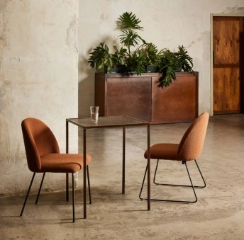 BLOOM chaise coque tapissée design LUXY, pieds au choix