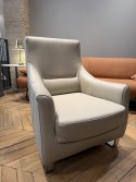Fauteuil Buddy design cuir pleine fleur Deluxe Ultra beige taupe