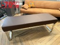 Banc design Seaside 145 cm cuir chocolat, pieds en acier chromé brillant
